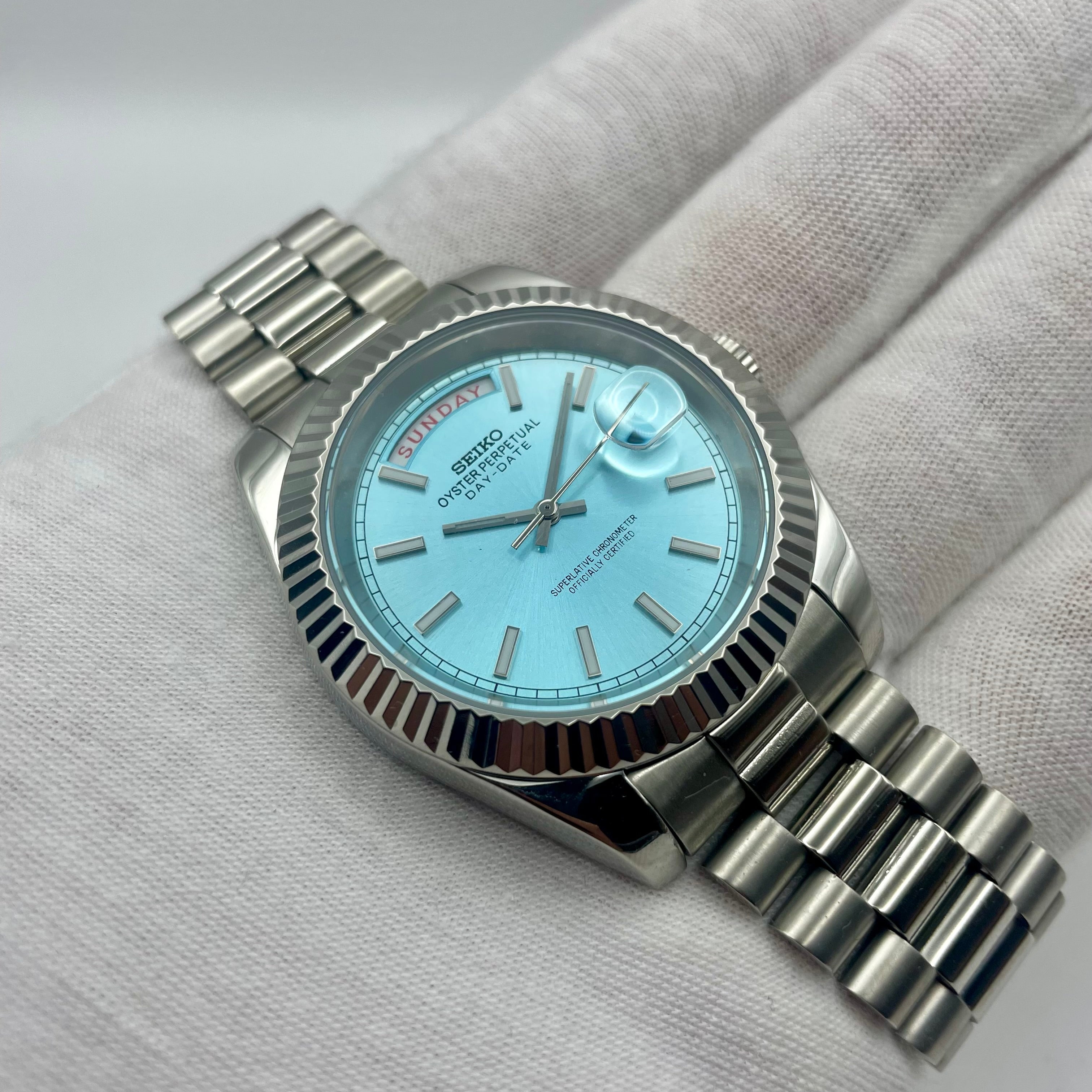 Seiko Mod Day Date Turquoise Blue 