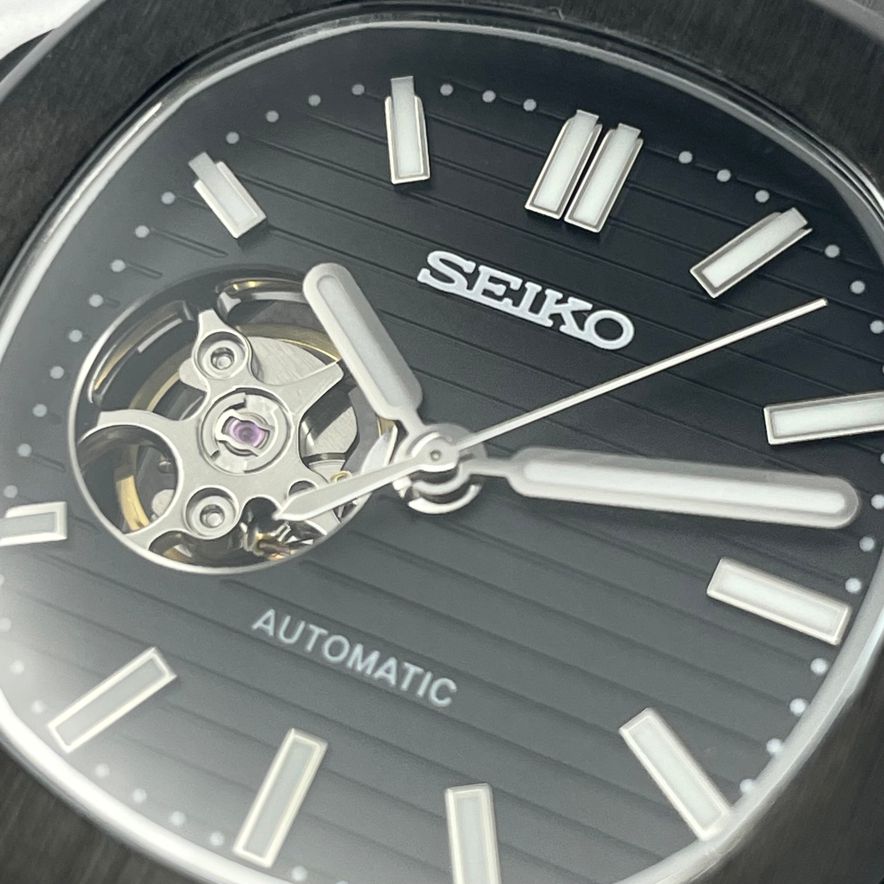 Seiko Mod Nautilus Zwart “Open Hart” 