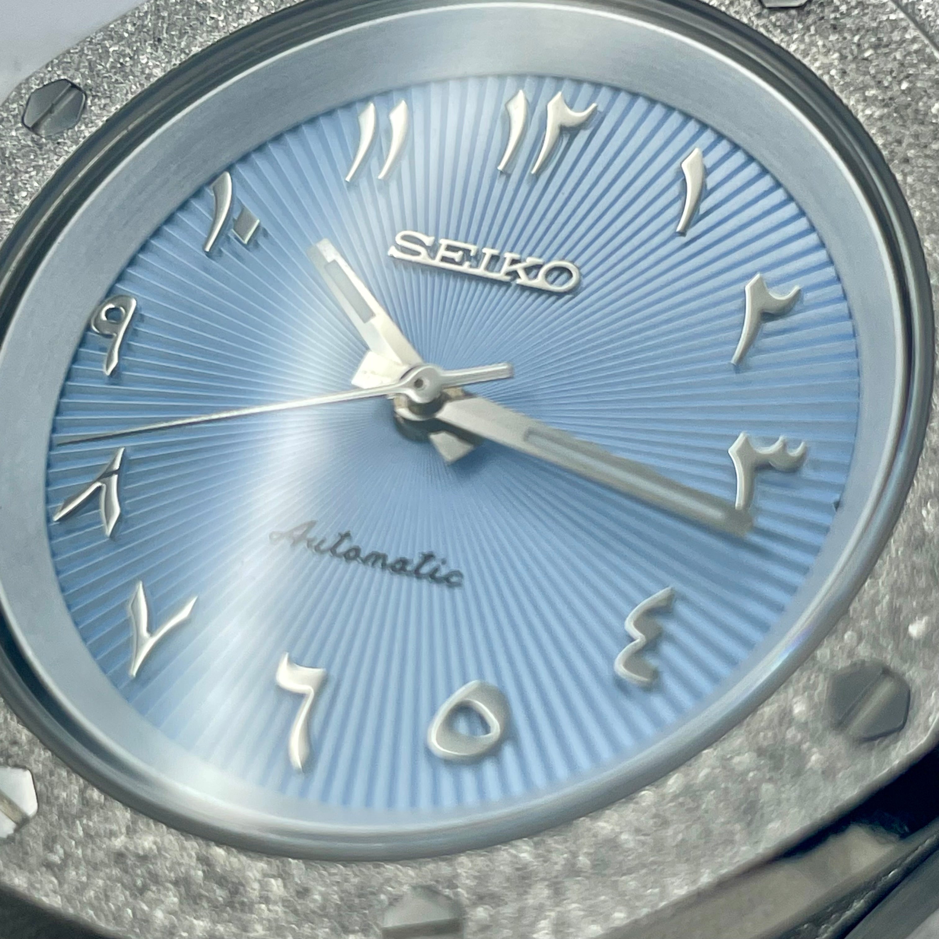 Seiko Mod Royal Oak Esmerilado Árabe Esfera Azul 