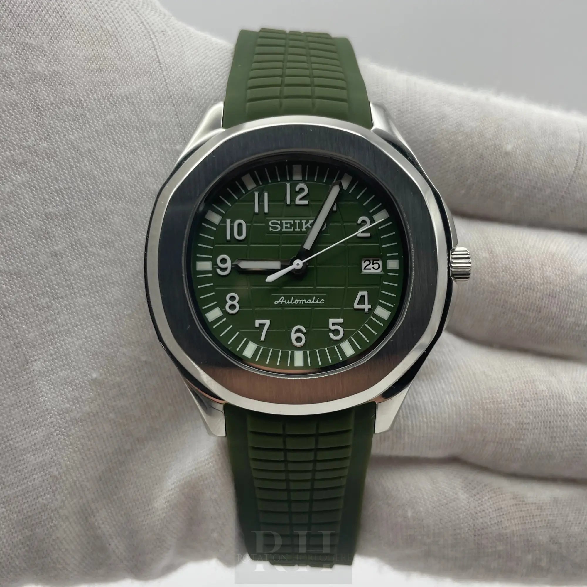 Seiko Mod Aquanaut Vert Kaki - Rotation Horlogère