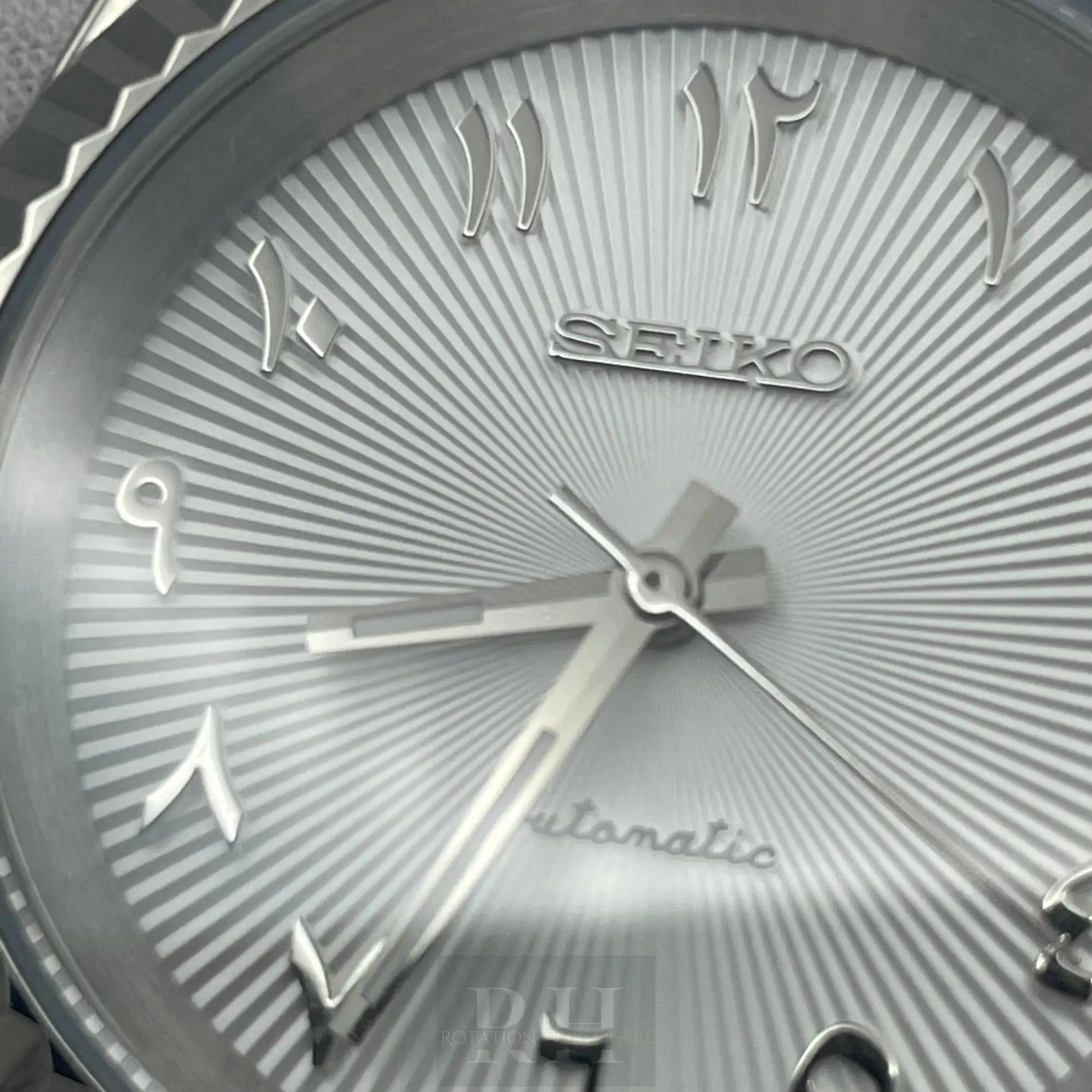 Seiko Mod Arabic Dial White - Rotation Horlogère