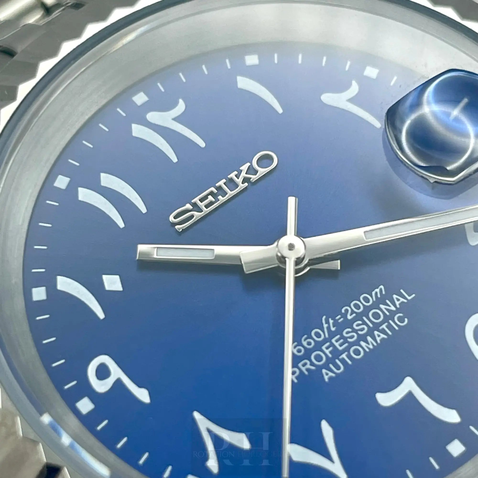 Seiko Mod Datejust Arabic Dial Bleu - Rotation Horlogère