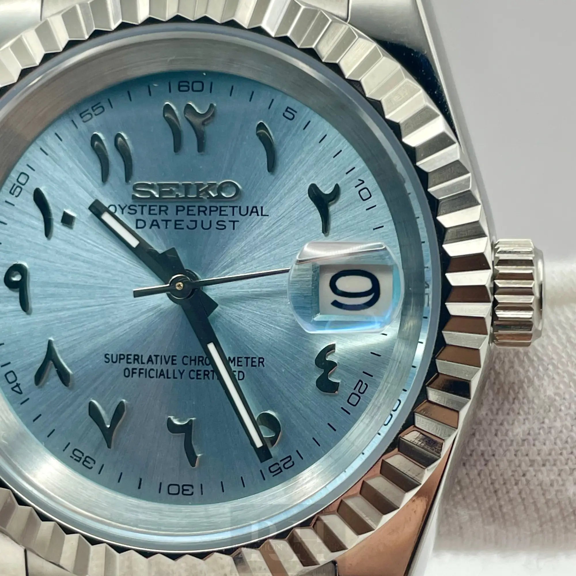 Seiko Mod Datejust Arabic Dial Bleu Turquoise - Rotation