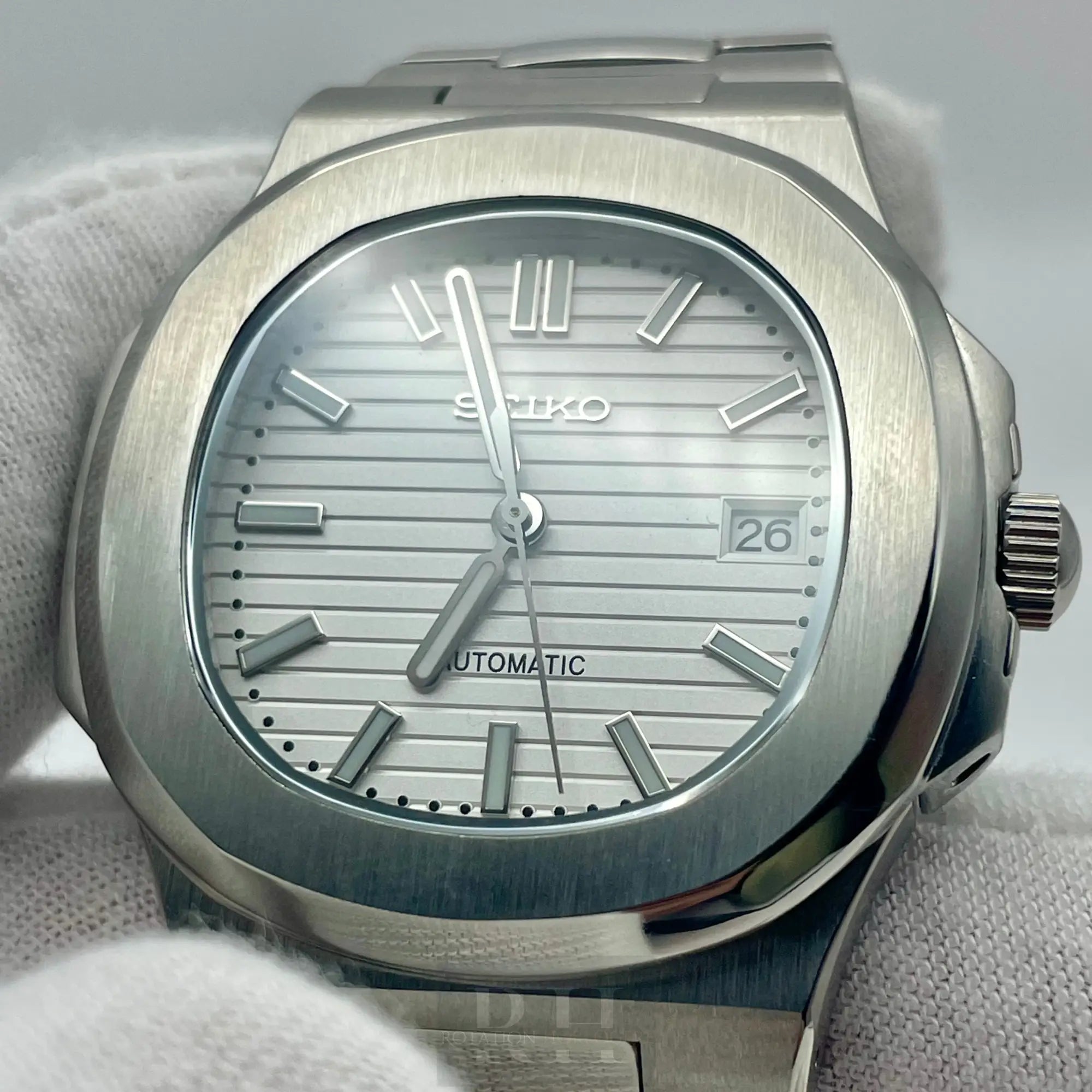 Seiko Mod Nautilus Blanc - Rotation Horlogère