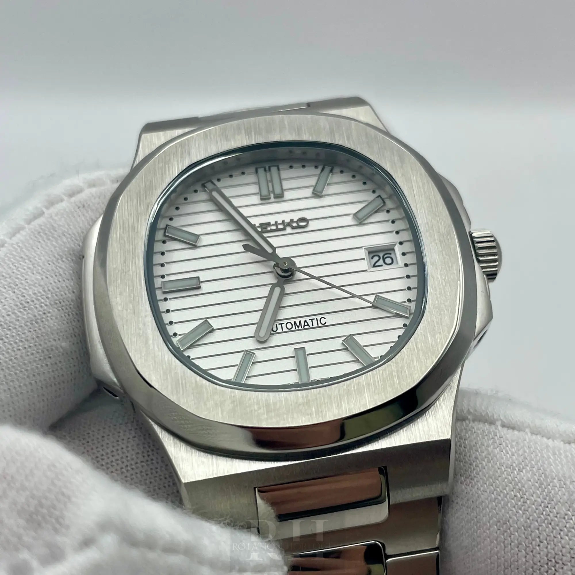 Seiko Mod Nautilus Blanc - Rotation Horlogère