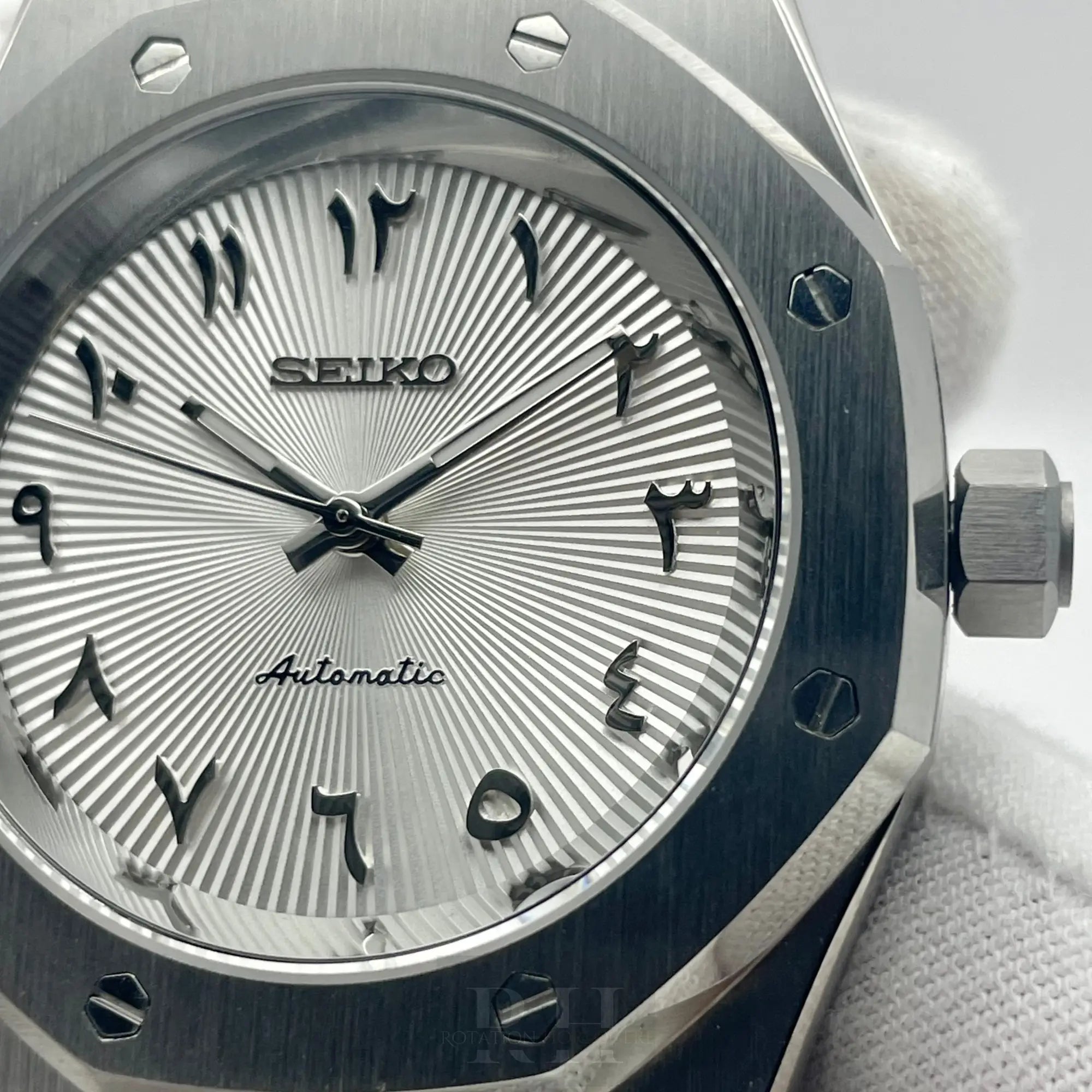 Seiko Mod Royal Oak Arabic Dial Blanc - Rotation Horlogère